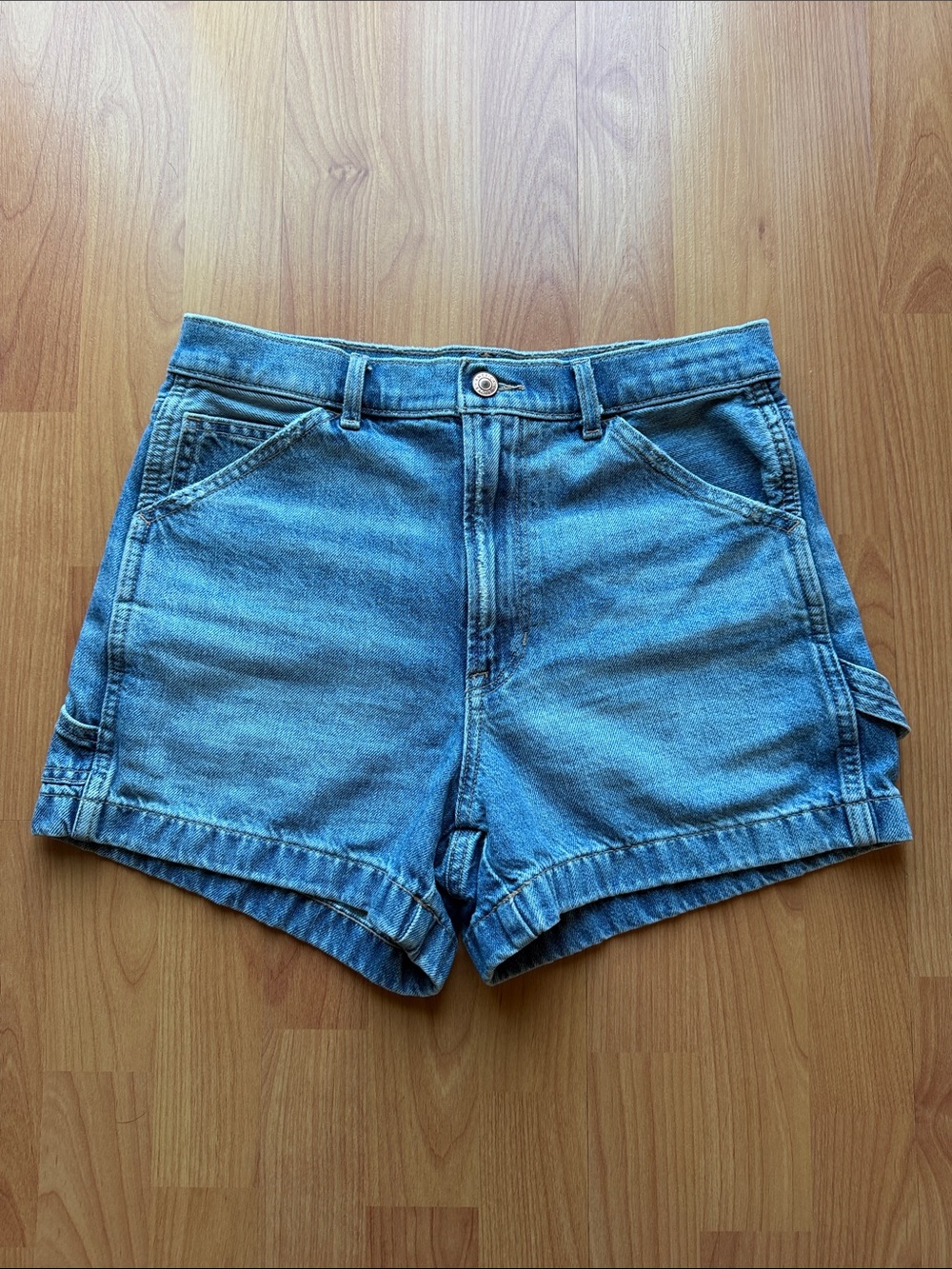 American Eagle Denim Cargo Highest Rise 90’s Boyfriend Jean Shorts Size 6